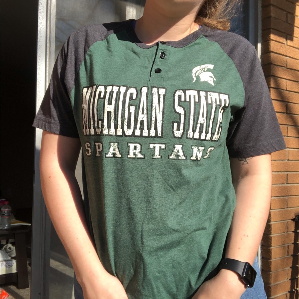Michigan State University Spartans unisex Henley shirt L